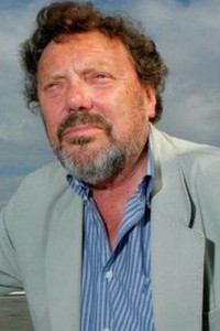 المخرج John Mackenzie