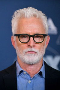 الممثل John Slattery