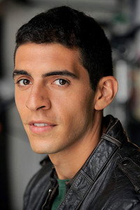الممثل Julian Maroun