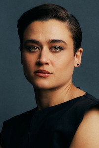 الممثل Katy O'Brian