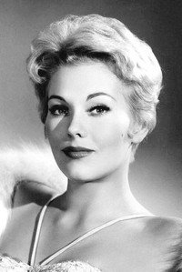 الممثل Kim Novak