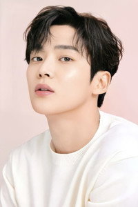 الممثل Kim Ro-Woon