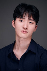 الممثل Kim Sang-jung