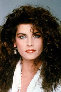الممثل Kirstie Alley