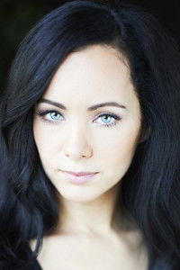 الممثل Ksenia Solo