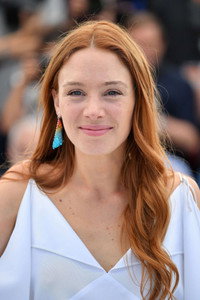 الممثل Laetitia Dosch