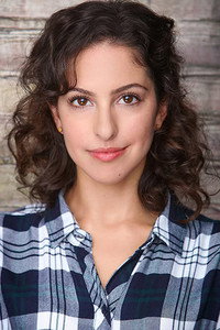 الممثل Laura Schein