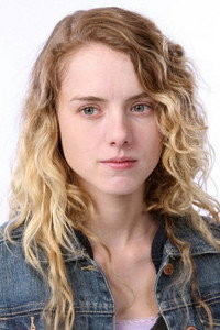 الممثل Laura Wiggins