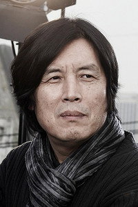 المخرج Lee Chang-dong