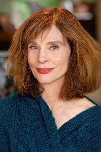 الممثل Leigh Taylor-Young