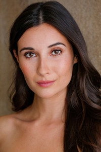 الممثل Lilah Richcreek Estrada