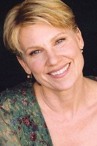 الممثل Lindsay Crouse
