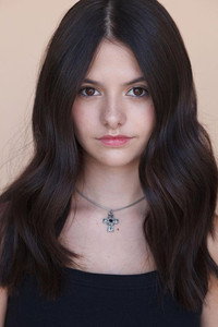 الممثل Lindsey Lamer