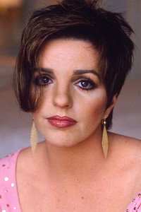 الممثل Liza Minnelli