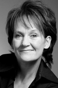 الممثل Lorraine Ashbourne