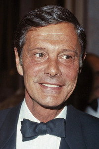 الممثل Louis Jourdan