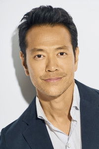 الممثل Louis Ozawa