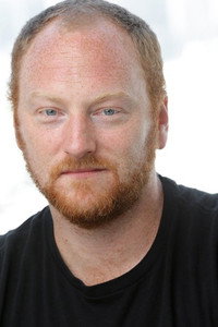 الممثل Mac Brandt
