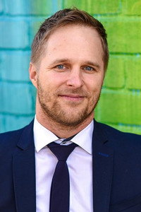 المخرج Maclain Nelson