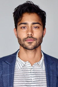 الممثل Manish Dayal