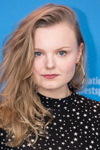 الممثل Maria Dragus