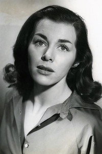 الممثل Marianne Koch