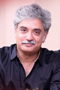 الممثل Mathew Varghese