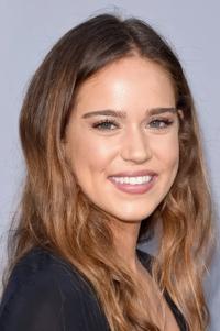 الممثل Matilda Anna Ingrid Lutz