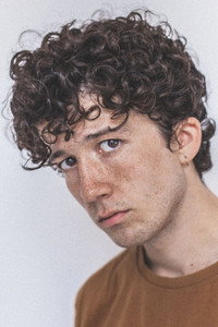 الممثل Maximilian Mundt