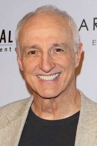 الممثل Michael Gross