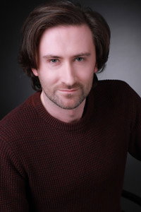 المخرج Michael Kennedy