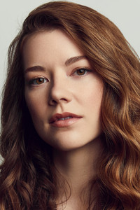 الممثل Molly Kunz