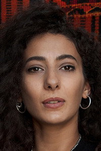 الممثل Mouna Hawa