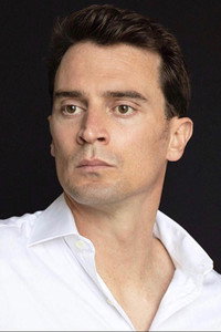 الممثل Nicholas Tucci