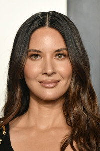 الممثل Olivia Munn