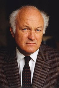 المخرج Peter Yates