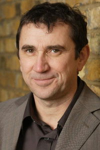 الممثل Phil Daniels