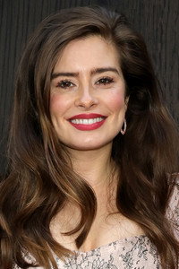 الممثل Rachel Shenton