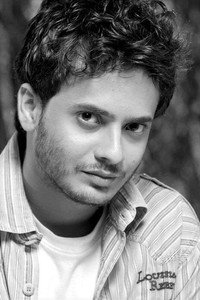 الممثل Rahul Banerjee