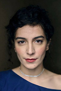الممثل Rasti Farooq