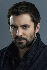 الممثل Rhys Coiro