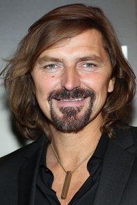 الممثل Robin Atkin Downes