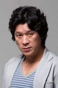 الممثل Roe-ha Kim