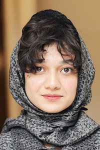 الممثل Sadaf Asgari
