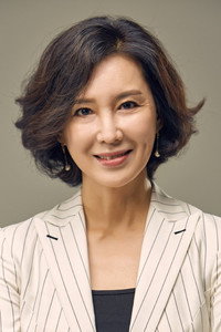 الممثل Shim Hye-jin