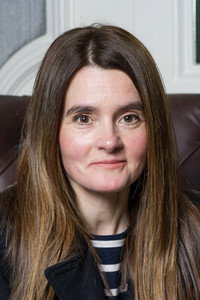 الممثل Shirley Henderson
