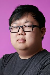 الممثل SungWon Cho