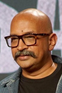 المخرج Suresh Triveni