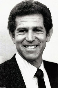 الممثل Tony Roberts