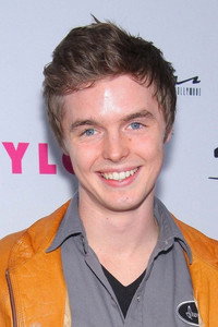 الممثل Tyler Johnston
